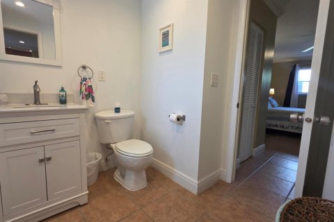 Condo in Dania Beach, Florida, 1 bedroom № 2175818 - photo 22