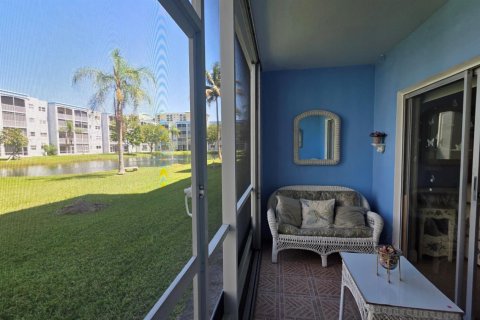 Condo in Dania Beach, Florida, 1 bedroom № 2175818 - photo 14