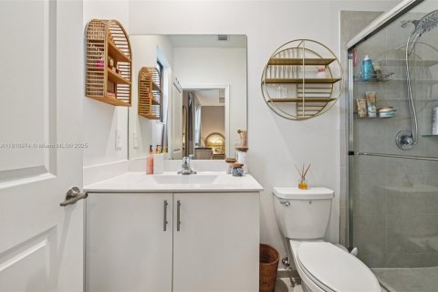 Adosado en venta en Cutler Bay, Florida, 3 dormitorios, 124.02 m2 № 2019508 - foto 9