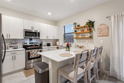 Adosado en Cutler Bay, Florida 3 dormitorios, 124.02 m2 № 2019508