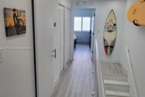 Снять в аренду кондоминиум в Сент-Луси, Флорида 2 спальни, 110.18м2, № 2034875 - фото 5