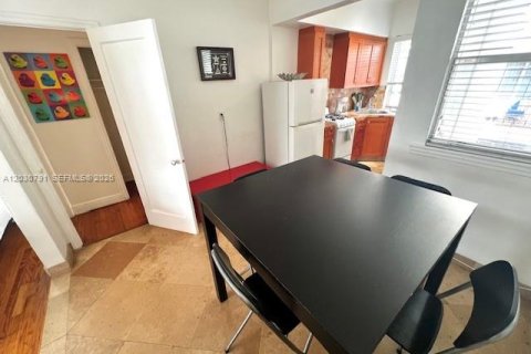 Casa en alquiler en Miami Beach, Florida, 46.45 m2 № 2253219 - foto 8