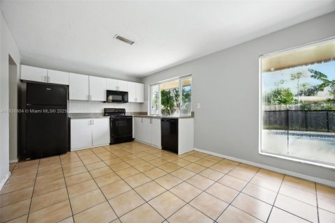 Купить виллу или дом в Санрайз, Флорида 3 спальни, 146.79м2, № 1950016 - фото 5