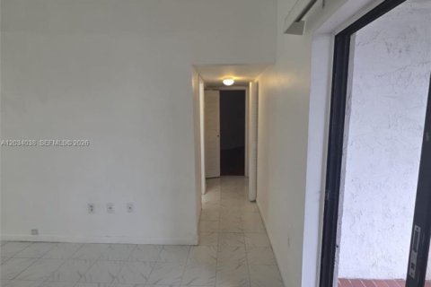 Copropriété à louer à Miami, Floride: 2 chambres, 92.9 m2 № 2084512 - photo 24
