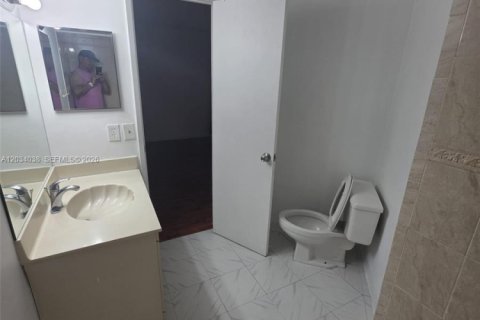 Copropriété à louer à Miami, Floride: 2 chambres, 92.9 m2 № 2084512 - photo 20