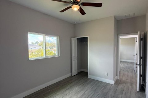 Townhouse in Lehigh Acres, Florida 3 bedrooms, 234.3 sq.m. № 2084009 - photo 16
