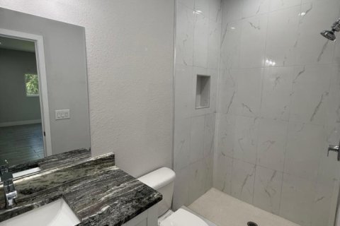 Townhouse in Lehigh Acres, Florida 3 bedrooms, 234.3 sq.m. № 2084009 - photo 28