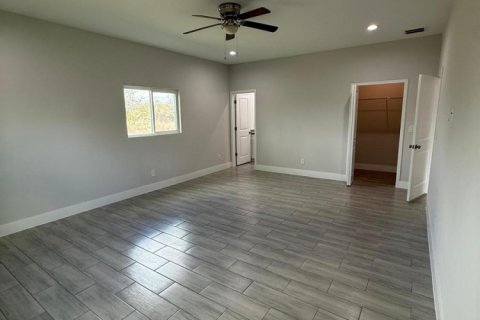 Townhouse in Lehigh Acres, Florida 3 bedrooms, 234.3 sq.m. № 2084009 - photo 25