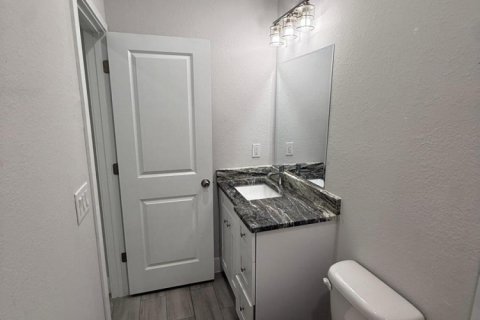 Townhouse in Lehigh Acres, Florida 3 bedrooms, 234.3 sq.m. № 2084009 - photo 29