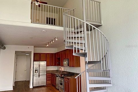 Condominio en alquiler en Orlando, Florida, 1 dormitorio, 85.56 m2 № 1849560 - foto 3