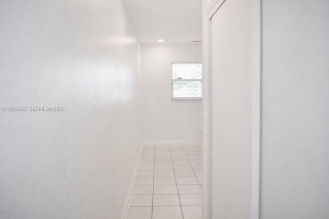 Copropriété à louer à Fort Lauderdale, Floride: 1 chambre, 63.17 m2 № 2032790 - photo 6