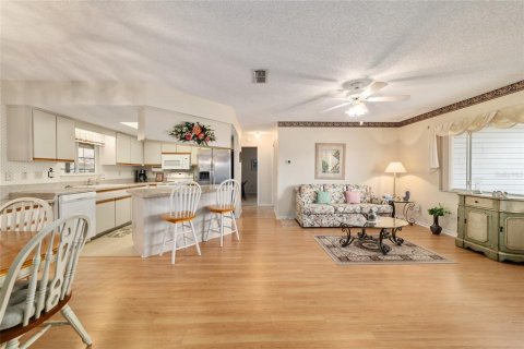 House in Summerfield, Florida 2 bedrooms, 136.85 sq.m. № 1576607 - photo 26