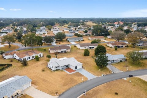 House in Summerfield, Florida 2 bedrooms, 136.85 sq.m. № 1576607 - photo 6