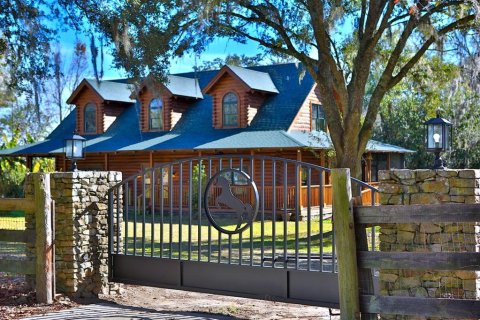 House in Ocala, Florida 2 bedrooms, 238.02 sq.m. № 1540539 - photo 4
