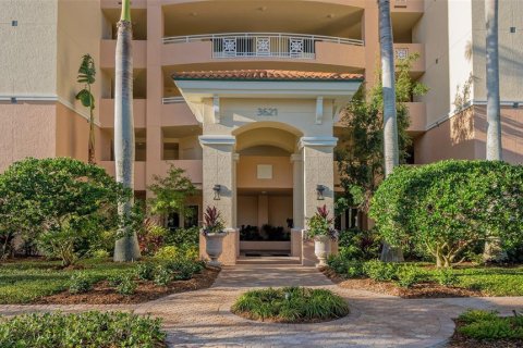 Condominio en venta en Osprey, Florida, 3 dormitorios, 248.98 m2 № 2124197 - foto 3
