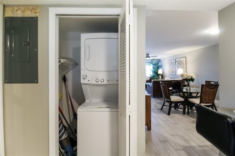Copropriété à louer à Sarasota, Floride: 2 chambres, 89.09 m2 № 2298818 - photo 21