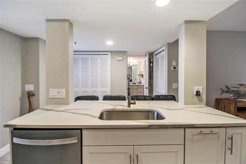 Copropriété à louer à Sarasota, Floride: 2 chambres, 89.09 m2 № 2298818 - photo 10