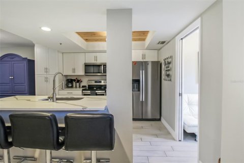Copropriété à louer à Sarasota, Floride: 2 chambres, 89.09 m2 № 2298818 - photo 5
