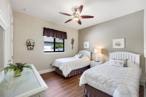 Casa en venta en Cape Coral, Florida, 3 dormitorios, 186.18 m2 № 1813271 - foto 14