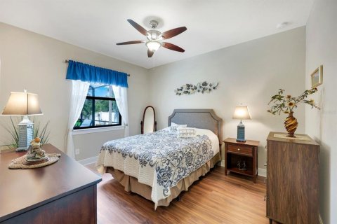 Casa en venta en Cape Coral, Florida, 3 dormitorios, 186.18 m2 № 1813271 - foto 12