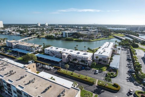 Condominio en venta en South Pasadena, Florida, 2 dormitorios, 127.74 m2 № 2430504 - foto 25