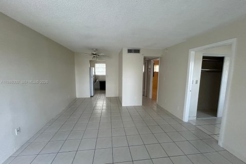 Condominio en alquiler en Davie, Florida, 2 dormitorios, 67.82 m2 № 2046504 - foto 14