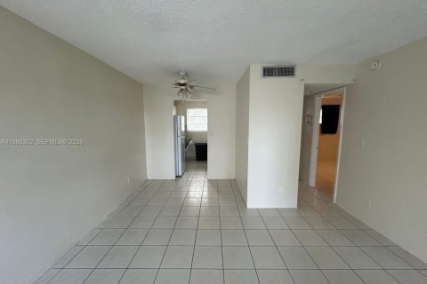 Condominio en alquiler en Davie, Florida, 2 dormitorios, 67.82 m2 № 2046504 - foto 15