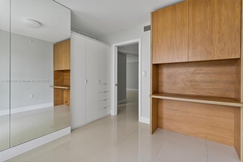 Copropriété à vendre à Bay Harbor Islands, Floride: 3 chambres, 121.14 m2 № 1931580 - photo 9