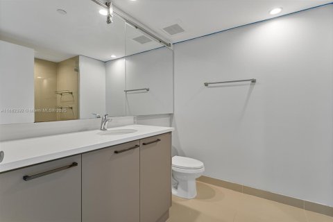 Copropriété à vendre à Bay Harbor Islands, Floride: 3 chambres, 121.14 m2 № 1931580 - photo 16