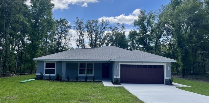 Villa ou maison à Ocklawaha, Floride 3 chambres, 131.18 m2 № 2094175