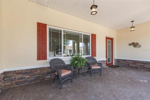 House in Ocala, Florida 2 bedrooms, 194.82 sq.m. № 2216284 - photo 12