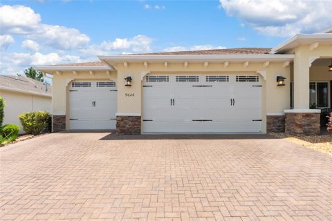 House in Ocala, Florida 2 bedrooms, 194.82 sq.m. № 2216284 - photo 8