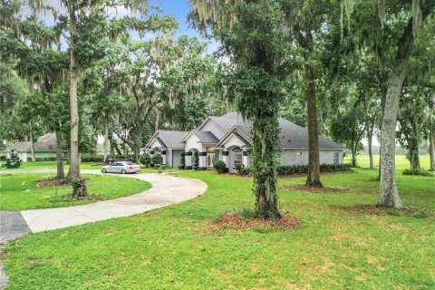 House in Summerfield, Florida 4 bedrooms, 290.88 sq.m. № 1278822 - photo 2