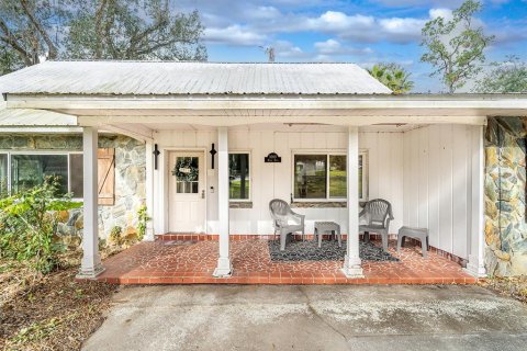 House in Brooksville, Florida 3 bedrooms, 213.95 sq.m. № 1528227 - photo 2