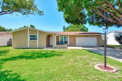 Casa en alquiler en Sarasota, Florida, 3 dormitorios, 178.84 m2 № 1903267 - foto 1