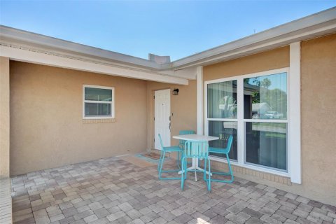 Casa en alquiler en Sarasota, Florida, 3 dormitorios, 178.84 m2 № 1903267 - foto 4