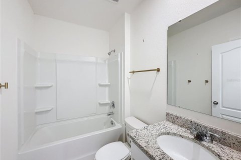 Villa ou maison à louer à Lake Alfred, Floride: 3 chambres, 155.43 m2 № 2115520 - photo 10