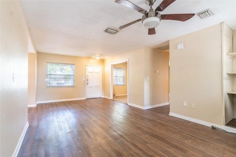 Villa ou maison à vendre à Tampa, Floride: 3 chambres, 161.09 m2 № 2197163 - photo 6