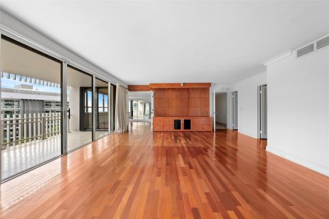 Купить кондоминиум в Майами, Флорида 3 спальни, 349.68м2, № 1952722 - фото 16