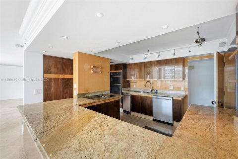 Купить кондоминиум в Майами, Флорида 3 спальни, 349.68м2, № 1952722 - фото 8
