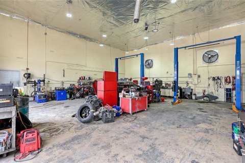 Immobilier commercial à vendre à Sarasota, Floride: 475.94 m2 № 2406659 - photo 13