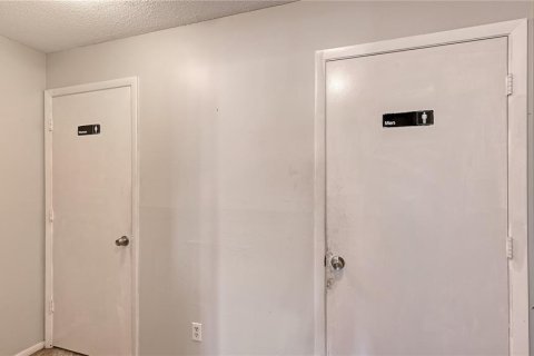 Immobilier commercial à vendre à Sarasota, Floride: 475.94 m2 № 2406659 - photo 27