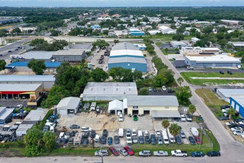 Immobilier commercial à vendre à Sarasota, Floride: 475.94 m2 № 2406659 - photo 7
