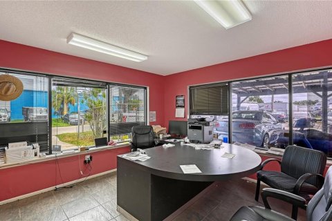 Immobilier commercial à vendre à Sarasota, Floride: 475.94 m2 № 2406659 - photo 30
