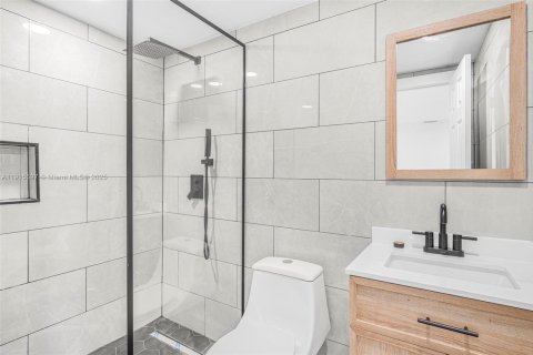 House in Miami, Florida 3 bedrooms, 97.64 sq.m. № 1971649 - photo 18