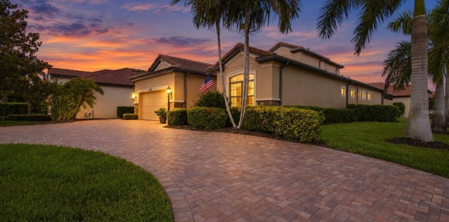Casa en Bradenton, Florida 4 dormitorios, 246.28 m2 № 2383756