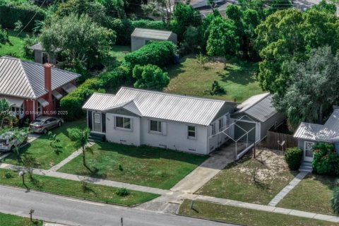 Купить виллу или дом в Себринг, Флорида 2 спальни, 87.14м2, № 1949403 - фото 2