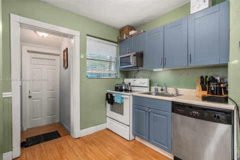 Купить виллу или дом в Себринг, Флорида 2 спальни, 87.14м2, № 1949403 - фото 13