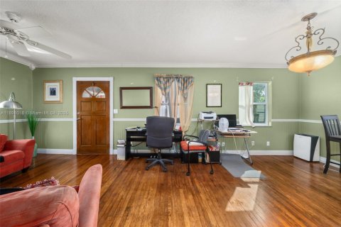 Купить виллу или дом в Себринг, Флорида 2 спальни, 87.14м2, № 1949403 - фото 7