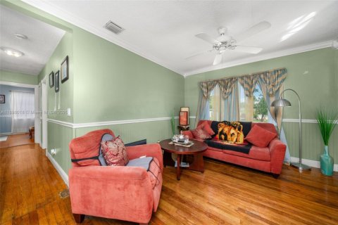 Купить виллу или дом в Себринг, Флорида 2 спальни, 87.14м2, № 1949403 - фото 6